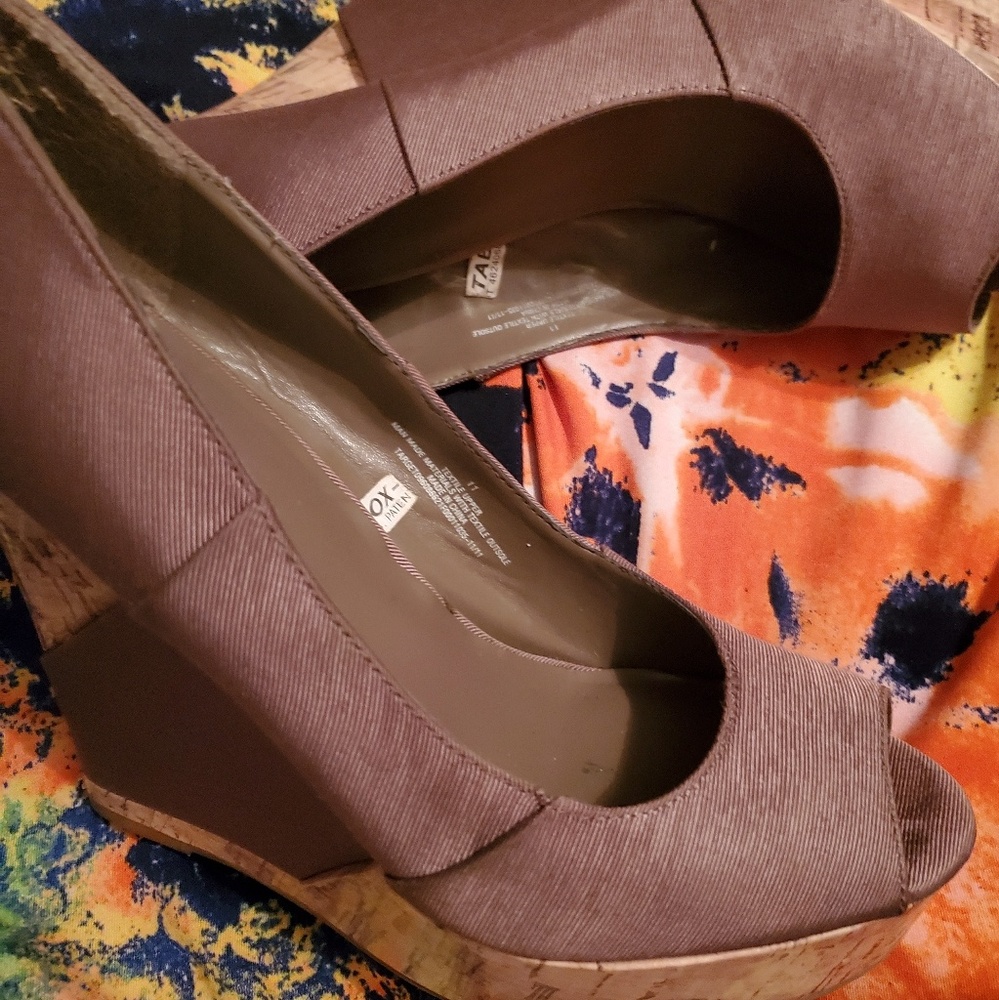 Mossimo Sand Tan sandal